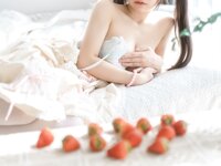 [COSPLAY] 六味帝皇酱 – 洛丽塔