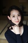 [Post Digital Photo] Kana Mito 水戸かな - A person who loves flowers 花を愛でる人 (2019-10-28)