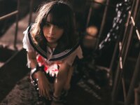 [Cosplay] Crazycat Imprisoned girl