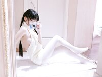 [COSPLAY] 西尔酱 露背毛衣