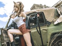 [COSPLAY] 秋和柯基 - 推进之王