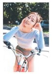 [Photobook] Minami Umezawa 梅澤美波 1st Photobook - Near the dream 夢の近く (2020-09-29)