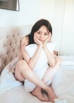 [Photobook] Minami Umezawa 梅澤美波 1st Photobook - Near the dream 夢の近く (2020-09-29)