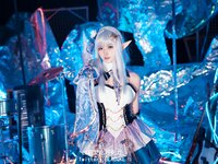 [COSPLAY] 白莉爱吃巧克力 – 爱蜜莉雅