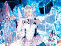 [COSPLAY] 白莉爱吃巧克力 – 爱蜜莉雅
