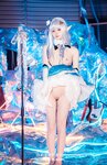 [COSPLAY] 白莉爱吃巧克力 – 爱蜜莉雅