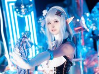 [COSPLAY] 白莉爱吃巧克力 – 爱蜜莉雅
