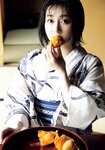 [Friday] 新藤まなみ 濡れて火 照る裸身（アザーカット付き）