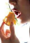 [Friday] 新藤まなみ 濡れて火 照る裸身（アザーカット付き）