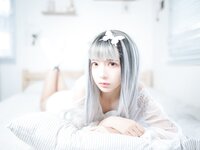 [Cosplay] Crazycat Transparent white yarn