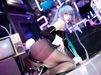[Cosplay] 周叽是可爱兔兔 树城兔女郎