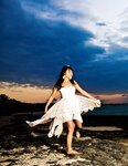[Photobook] Tsubomi つぼみ - Flower open 花ひらく (2011-04-25)