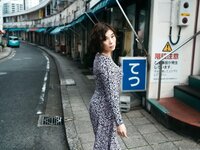 [Photobook] Eimi Hanamura 花村映実 - Woman living in a hotel ホテルに住むオンナ。 (2020-11-11)