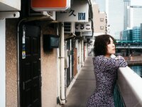 [Photobook] Eimi Hanamura 花村映実 - Woman living in a hotel ホテルに住むオンナ。 (2020-11-11)