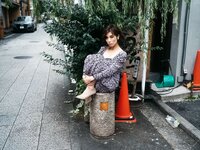 [Photobook] Eimi Hanamura 花村映実 - Woman living in a hotel ホテルに住むオンナ。 (2020-11-11)