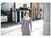 [Photobook] Eimi Hanamura 花村映実 - Woman living in a hotel ホテルに住むオンナ。 (2020-11-11)