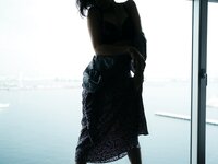 [Photobook] Eimi Hanamura 花村映実 - Woman living in a hotel ホテルに住むオンナ。 (2020-11-11)