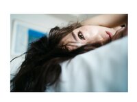 [Photobook] Eimi Hanamura 花村映実 - Woman living in a hotel ホテルに住むオンナ。 (2020-11-11)