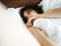 [Photobook] Eimi Hanamura 花村映実 - Woman living in a hotel ホテルに住むオンナ。 (2020-11-11)
