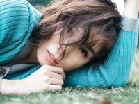 [Photobook] Eimi Hanamura 花村映実 - Woman living in a hotel ホテルに住むオンナ。 (2020-11-11)