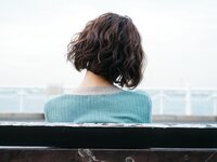 [Photobook] Eimi Hanamura 花村映実 - Woman living in a hotel ホテルに住むオンナ。 (2020-11-11)