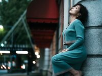 [Photobook] Eimi Hanamura 花村映実 - Woman living in a hotel ホテルに住むオンナ。 (2020-11-11)