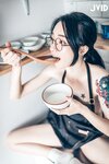 【JVID】辰辰×飘飘×妍妍-她和她的两只猫咪