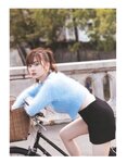 [Photobook] 乃木坂46 山下美月1st写真集「忘れられない人」+[Bonus – Postcard]