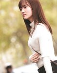 [Photobook] 乃木坂46 山下美月1st写真集「忘れられない人」+[Bonus – Postcard]