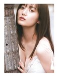 [Photobook] 乃木坂46 山下美月1st写真集「忘れられない人」+[Bonus – Postcard]