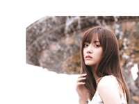 [Photobook] 乃木坂46 山下美月1st写真集「忘れられない人」+[Bonus – Postcard]