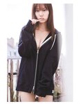 [Photobook] 乃木坂46 山下美月1st写真集「忘れられない人」+[Bonus – Postcard]