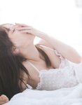 [Photobook] 乃木坂46 山下美月1st写真集「忘れられない人」+[Bonus – Postcard]