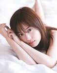 [Photobook] 乃木坂46 山下美月1st写真集「忘れられない人」+[Bonus – Postcard]