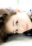 [Photobook] Fumika フミカ - In a junk world that shatters and shines 砕けて光るガラクタな世界に (2021-05-24)