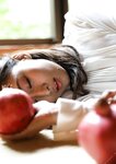 [Photobook] Fumika フミカ - In a junk world that shatters and shines 砕けて光るガラクタな世界に (2021-05-24)