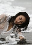 [Photobook] Fumika フミカ - In a junk world that shatters and shines 砕けて光るガラクタな世界に (2021-05-24)