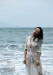 [Photobook] Fumika フミカ - In a junk world that shatters and shines 砕けて光るガラクタな世界に (2021-05-24)