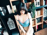 [LOOZY] Yeeun - Librarian Girl [84P2V-1.75GB]