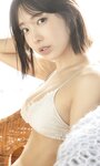 [Weekly Photobook] Mio Minato 水湊みお - Summer scent 夏の匂い (2022-07-11)