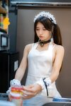 [Photobook] Aimi あいみ - The maid who suddenly came to my house has no motivation 僕の家に突然やって来たメイドは、全くやる気がない (2021-10-15)