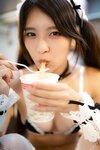 [Photobook] Aimi あいみ - The maid who suddenly came to my house has no motivation 僕の家に突然やって来たメイドは、全くやる気がない (2021-10-15)