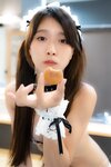 [Photobook] Aimi あいみ - The maid who suddenly came to my house has no motivation 僕の家に突然やって来たメイドは、全くやる気がない (2021-10-15)