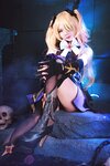 [Cosplay] Sally Dorasnow – Fischl (Genshin Impact)