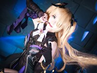 [Cosplay] Sally Dorasnow – Fischl (Genshin Impact)