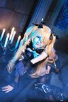 [Cosplay] Sally Dorasnow – Fischl (Genshin Impact)