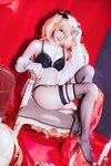 [Cosplay] Sally Dorasnow – Fischl Gothic Lingerie (Genshin Impact)