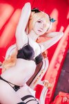 [Cosplay] Sally Dorasnow – Fischl Gothic Lingerie (Genshin Impact)