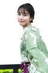 [Photobook] Nene Shida 志田音々 1st Photobook - nene -Maruttorippu- ｎｅｎｅ－まるっとりっぷ－ (2022-07-14)
