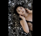 [FRIDAY] Kazusa Okuyama 奥山かずさ - Monthly Girl 010 マンスリーガール010 (2022-03-30)
